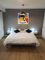 B&B Pau - Appartement tout confort 2 chbres - 72m2 - avec terrasse et vue Pyrénées - Bed and Breakfast Pau