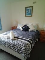 GreenGate Cottages - B&B Strahan