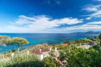 Appartamento con 2 Camere da Letto e Vista Mare 