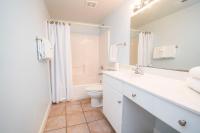 One-Bedroom Apartment with Sea View 516