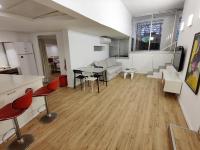 Appartamento con Balcone