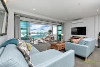 QV Spacious Waterfront 2 Bedroom Apartment with WIFI and AC - 791 - B&B