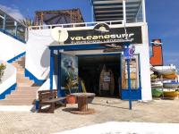 Surf Pod - Central Costa Teguise - 100m from beach - B&B
