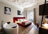 Deluxe Suite with Spa Bath