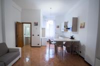 Monolocale nelle mura antiche a 80 mt dal mare - B&B