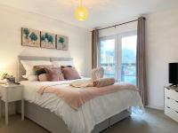 B&B Southampton - BEST PRICE! LARGE SPACIOUS 2 BED APARTMENT - King Size or Single Beds, Sofabeds, Smart TVs, FREE PARKING - Bed and Breakfast Southampton