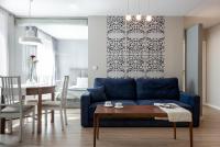 Deluxe One-Bedroom Apartment