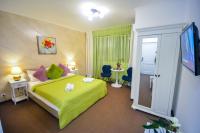 Queen Room with Balcony