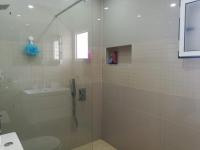 2 Bed Flat - Sleeps 5 - Pets - Pool - Parking - B&B Saidia