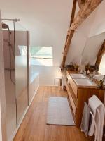 Chambre Triple avec Salle de Bains Commune