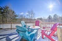 Private 7-Acre Retreat On-Site Pond, Streams - B&B