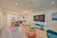 Luxe Naples Escape Walk to Beach and Downtown! - B&B Naples