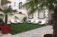 NID D AMOUR F1 40m2 calme RDC possibilité jacuzzi hammam - B&B