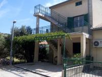 Apartment in Žaboric - Sibenik Riviera 37079 - Chambres d'hôtes Zaboric