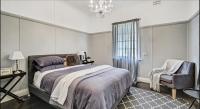 B&B Tenterfield - "Donnelly House" - Bed and Breakfast Tenterfield