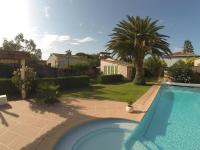 B&B Agde - GITE MEUBLE POUR 3 PERS AVEC PISCINE A PARTAGER - Bed and Breakfast Agde