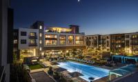 B&B Menlo Park - Luxury Condos at Anton Menlo w Pool & Amenities - Bed and Breakfast Menlo Park