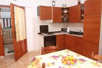 Apartments in Mastrinka 7407 - B&B Trogir