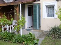 Holiday home in Balatonföldvar 18533 - B&B