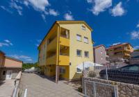 Apartments in Crikvenica 39223 - B&B