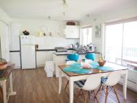 At the Beach - B&B Venus Bay