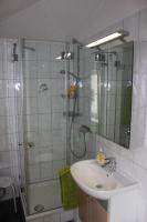 Apartment with Shower
