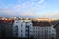 Brilliant View Balcony Home, Modern, Stylish and optional Parking - B&B Vienna