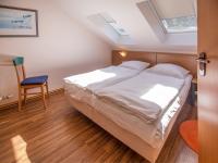 Dünenpark Binz - Komfortplus Ferienwohnung mit 1 Schlafzimmer und Balkon im Dachgeschoss 183 - Chambres d'hôtes Ostseebad Binz