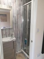 Twin Room with Ensuite Bathroom