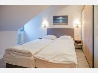 Dünenpark Binz - Komfortplus Ferienwohnung mit 1 Schlafzimmer und Balkon im Dachgeschoss 246 - Chambres d'hôtes Ostseebad Binz
