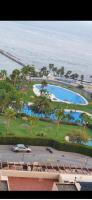 Duplex de lujo en la playa , jacuzzy, piscina, chimenea y padel - Chambres d’hôtes
