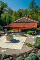 Stone House Luka - B&B