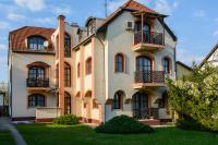 MI12 - Bed and Breakfast Eger