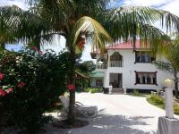 Zanboza Guesthouse - B&B La Digue