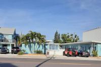Wave Resort, Studio A2, Beach steps away!Pool+WiFi - Ferienwohnung St. Pete Beach