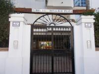 TIMON II, Luxury 3 bedroom Beachside Apartment - B&B