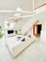 Loft with Rooftop and Free parking in Garage - B&B Budapest