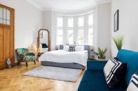 Seaside Elegance by Praia Apartments - 400 m to the Beach - B&B Sopot