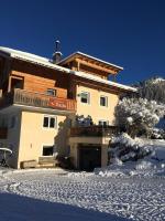 Garni Baita - Bed and Breakfast San Cassiano