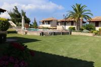 Porto Thea Alexandra Shared Pool Villa, Afytos - B&B Afytos