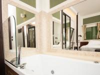 Double Room with Spa Bath