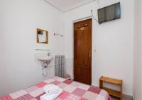 Standard Single Room with Shared Bathroom