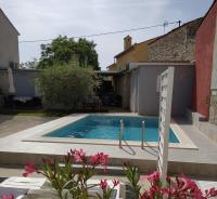 Holiday Home Peruski - B&B Peruški