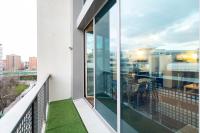 One-Bedroom Apartment with Balcony