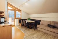 Apartment mit Balkon