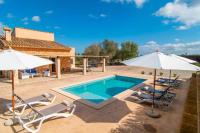 B&B Sineu - Traditional house Casa Binitaref with pool in Sineu - Bed and Breakfast Sineu