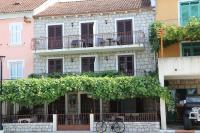 APARTMANI JURIĆ - B&B Trpanj