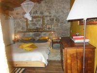 maison dans jardin - Chambres d’hôtes Villesèque-des-Corbières