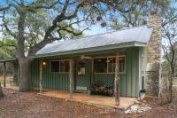 B&B Wimberley - Burnett Ranch Cabins- Rosemary - Bed and Breakfast Wimberley