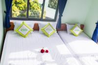 Dreibettzimmer mit Balkon